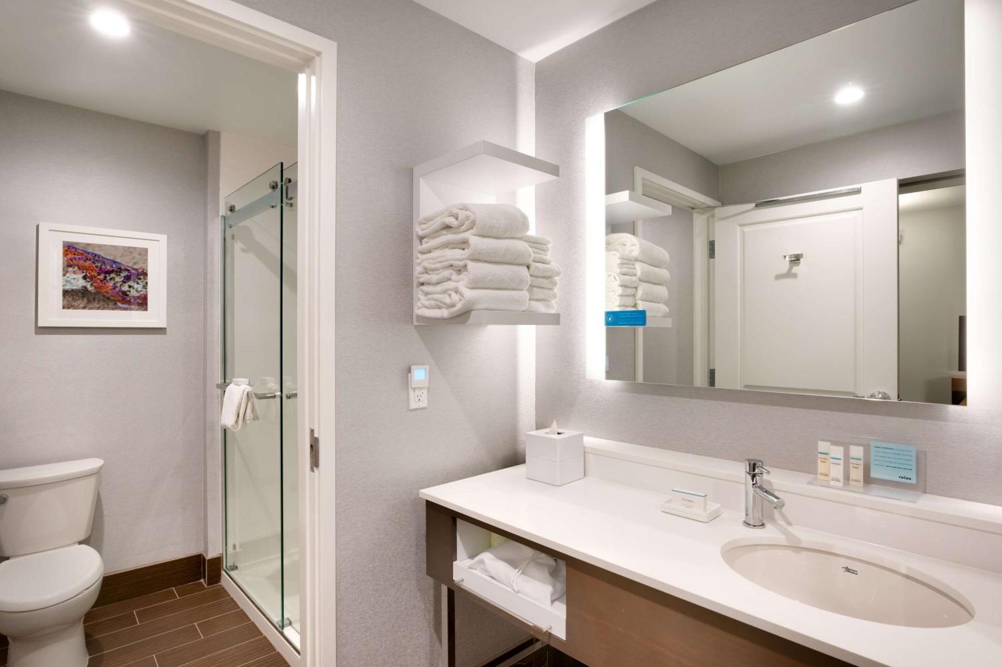 Hampton Inn & Suites Anaheim Resort Convention Center Dış mekan fotoğraf
